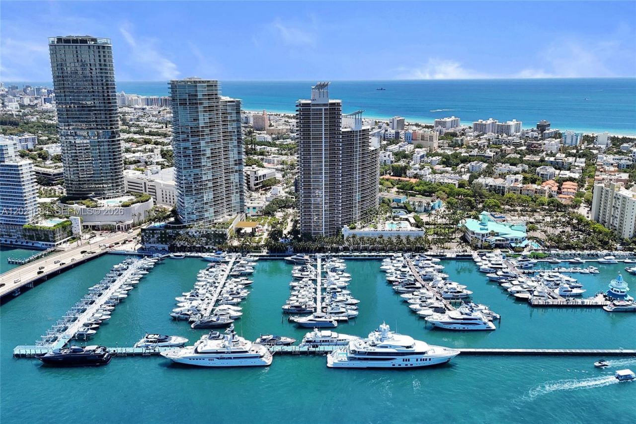 400 Alton Rd , Unit PH11, Miami Beach, FL 33139 Photo