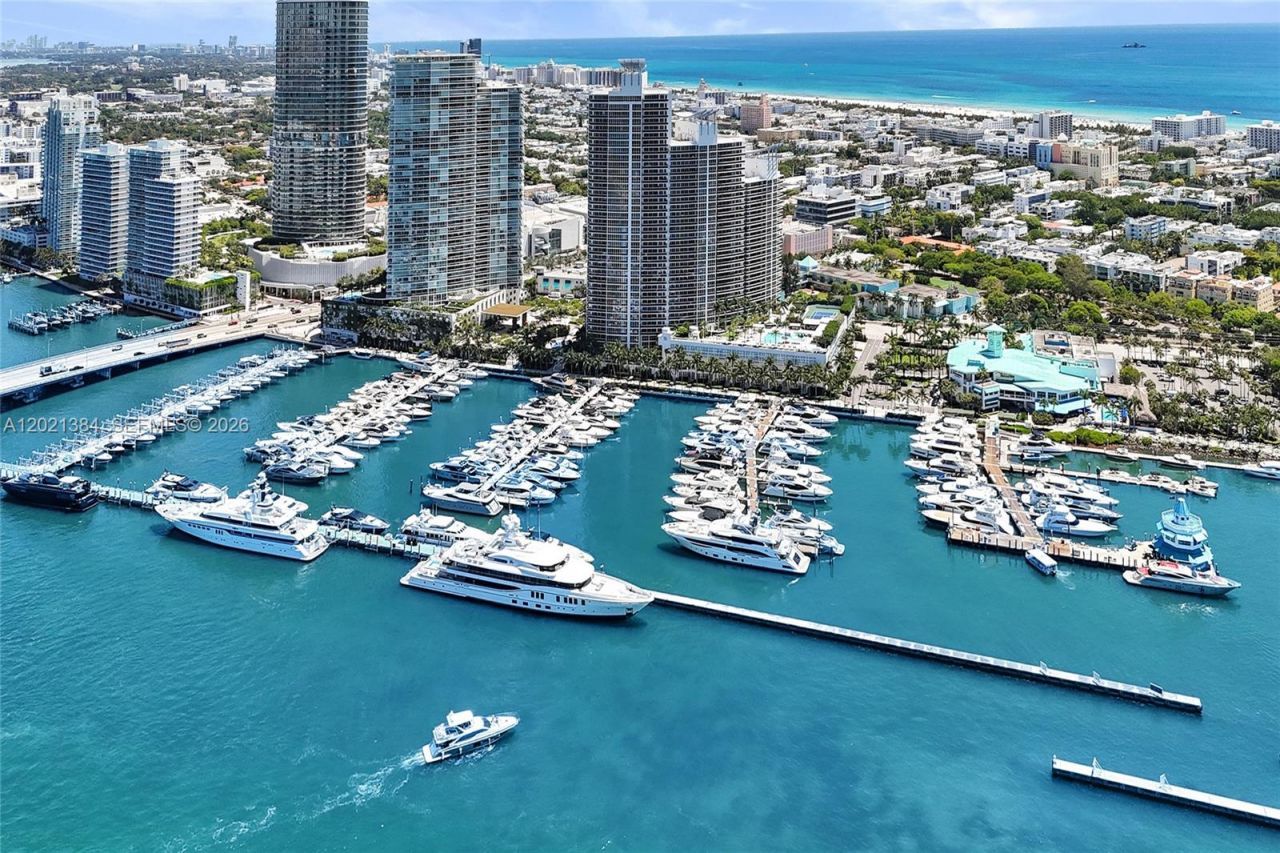 400 Alton Rd , Unit PH11, Miami Beach, FL 33139 Photo