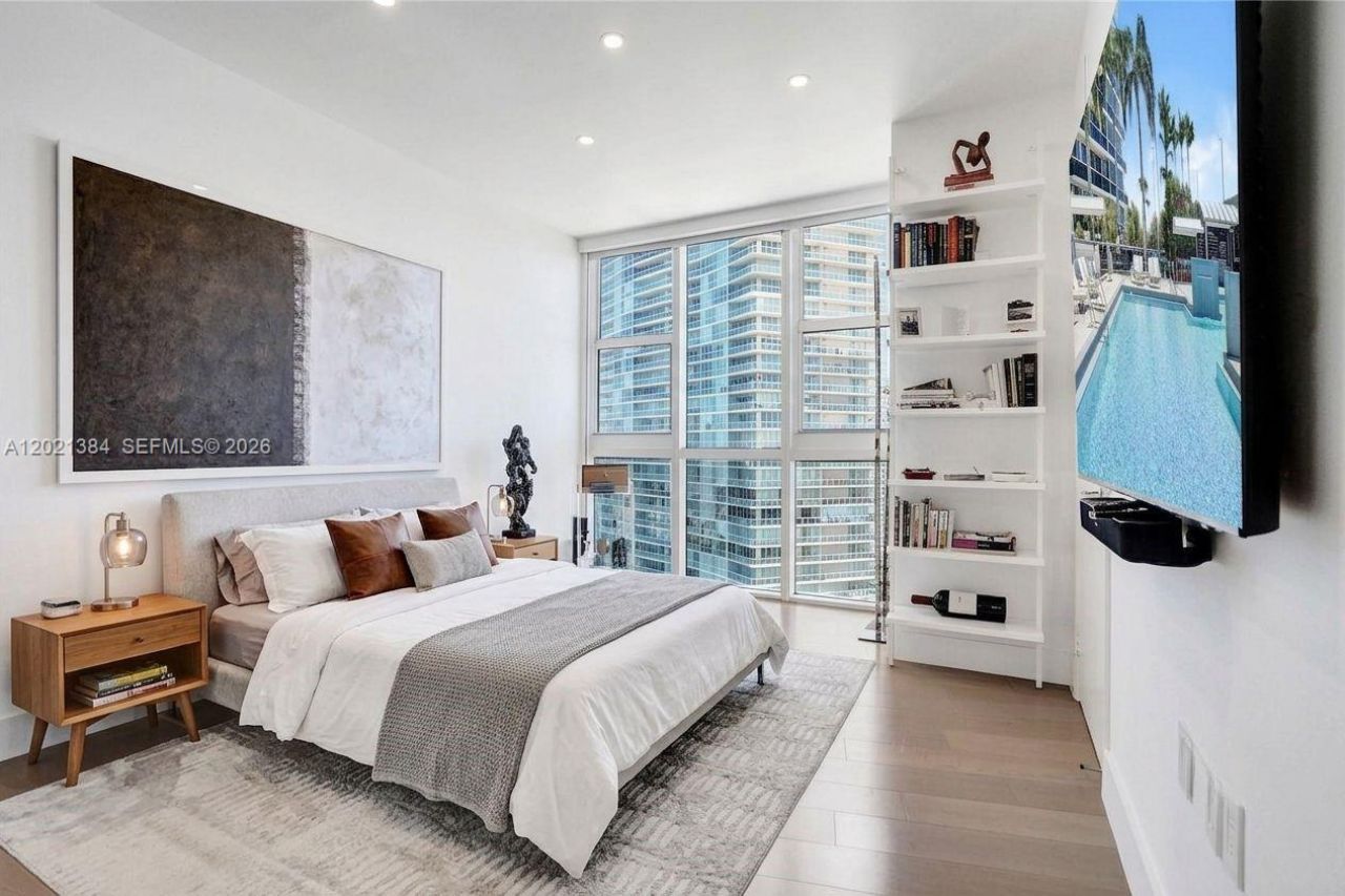400 Alton Rd , Unit PH11, Miami Beach, FL 33139 Photo