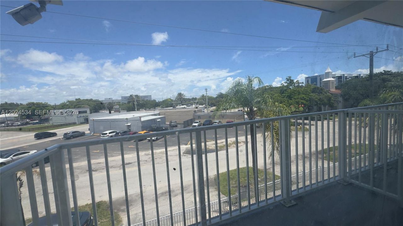 12890 NE 8th Ave, Unit 302, North Miami, FL 33161 Photo