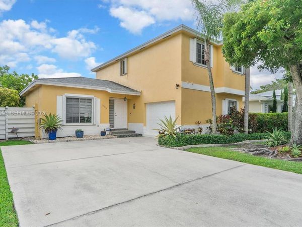 14515 SW 139th Ave Cir E , Miami, FL 33186