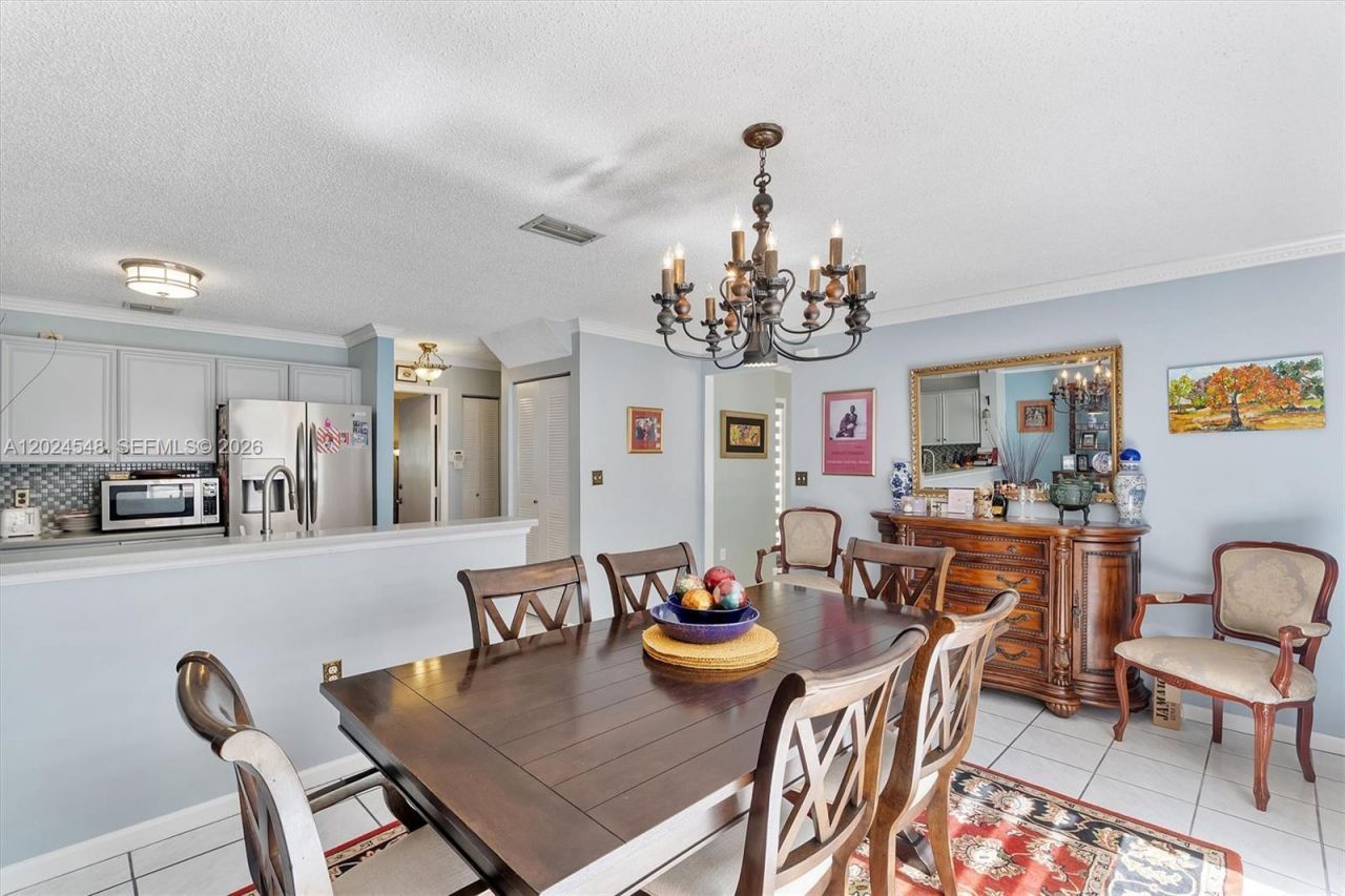 14515 SW 139th Ave Cir E, Miami, FL 33186 Photo