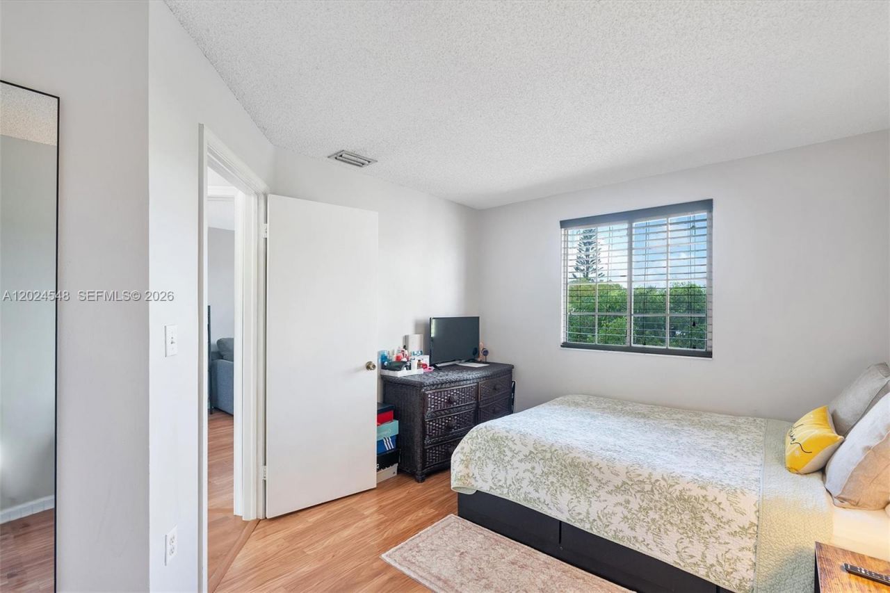 14515 SW 139th Ave Cir E, Miami, FL 33186 Photo