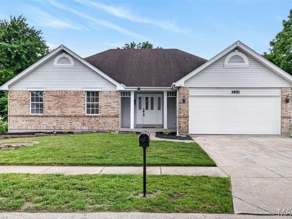 3951 Triple Crown Drive, Florissant, MO 63034
