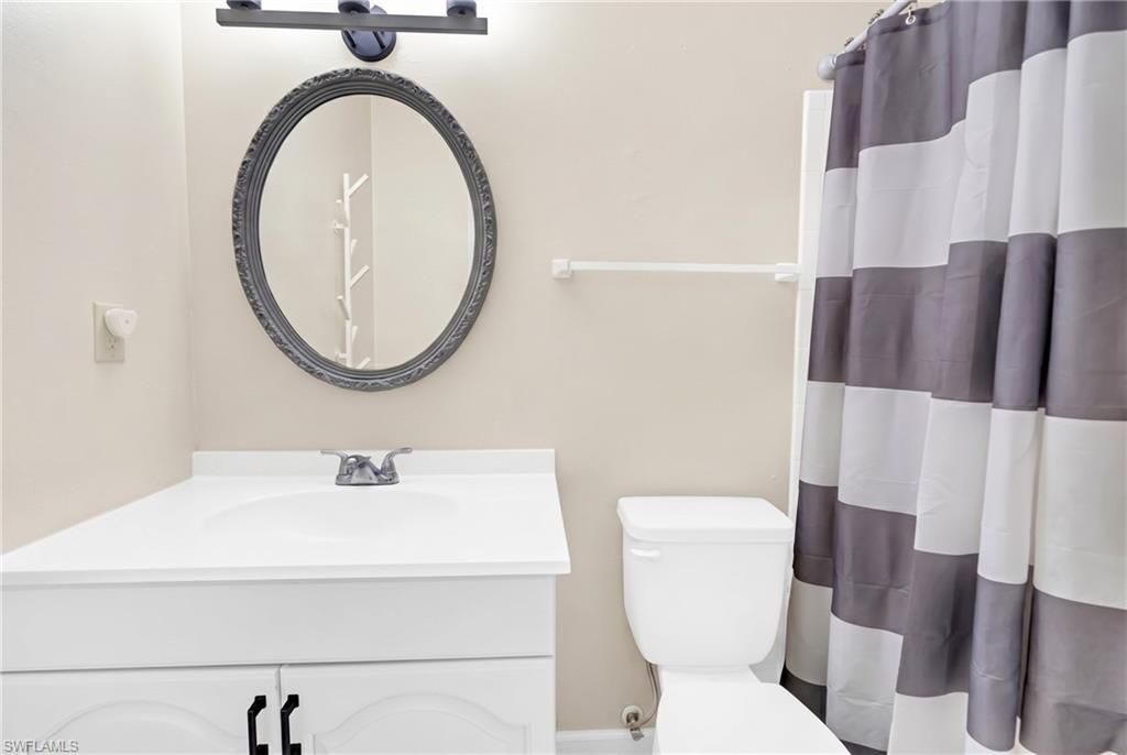 3276 Royal Canadian Trce, Unit 2, Fort Myers, FL 33907 Photo