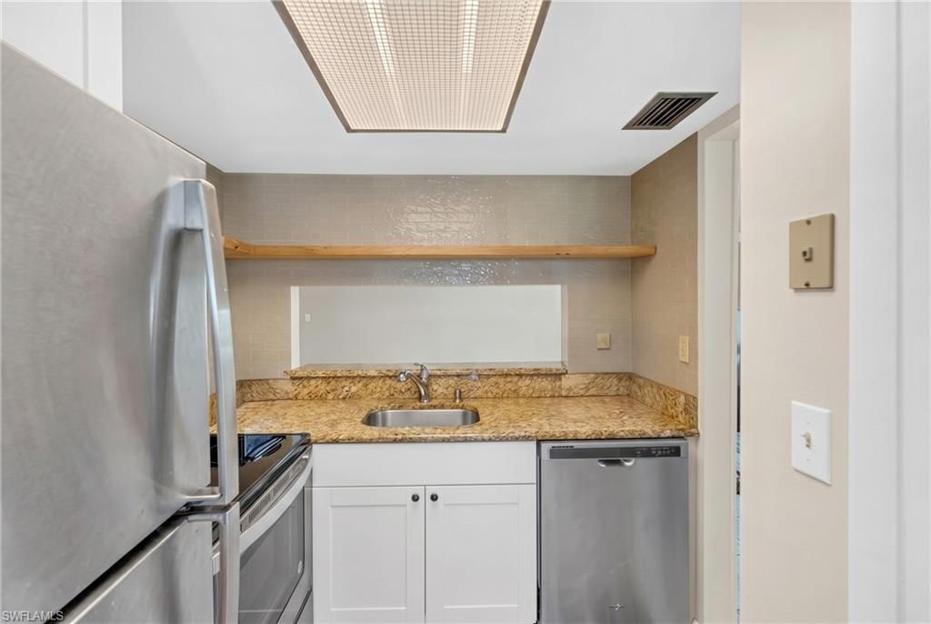 3276 Royal Canadian Trce, Unit 2, Fort Myers, FL 33907 Photo