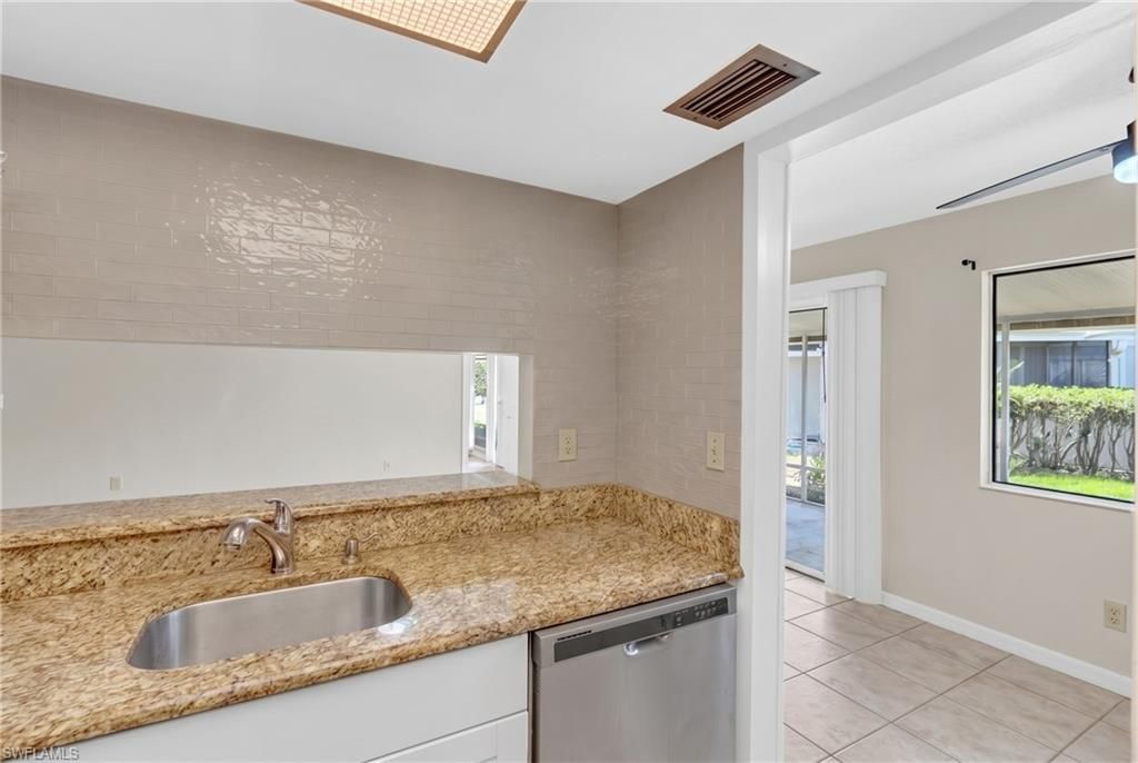 3276 Royal Canadian Trce, Unit 2, Fort Myers, FL 33907 Photo