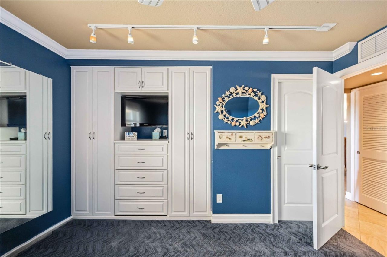 6140 Midnight Pass Road, Unit 606, Sarasota, FL 34242 Photo