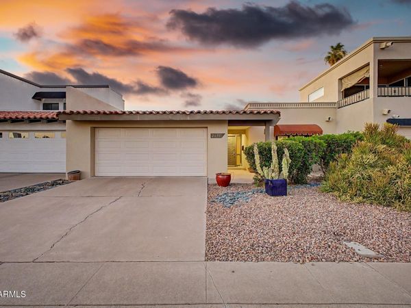 2631 E BEEKMAN Place, Phoenix, AZ 85016