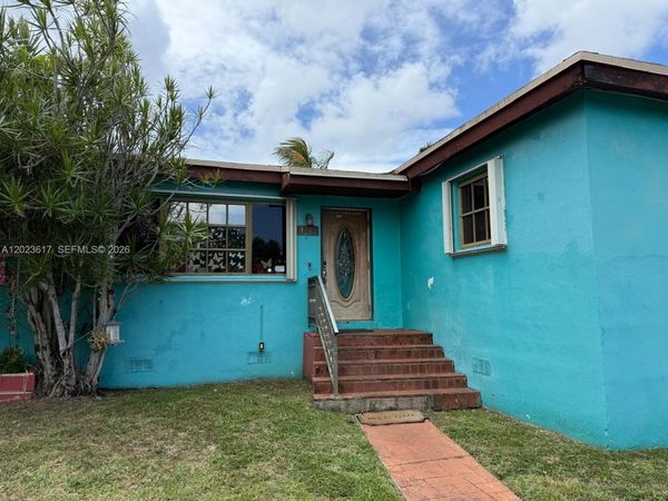 8231 SW 30th St , Miami, FL 33155