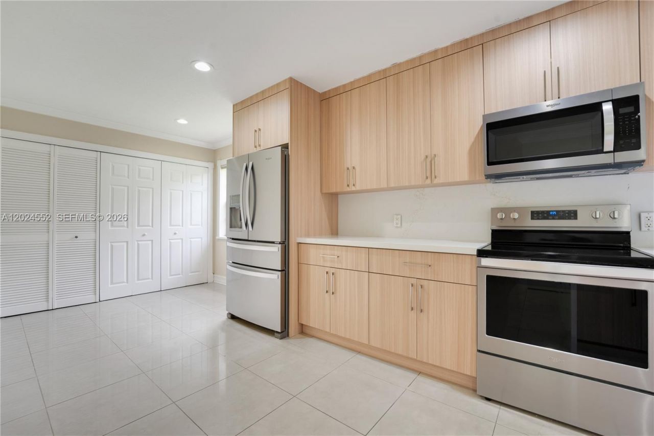 3719 Estepona Ave , Unit 18A1, Doral, FL 33178 Photo