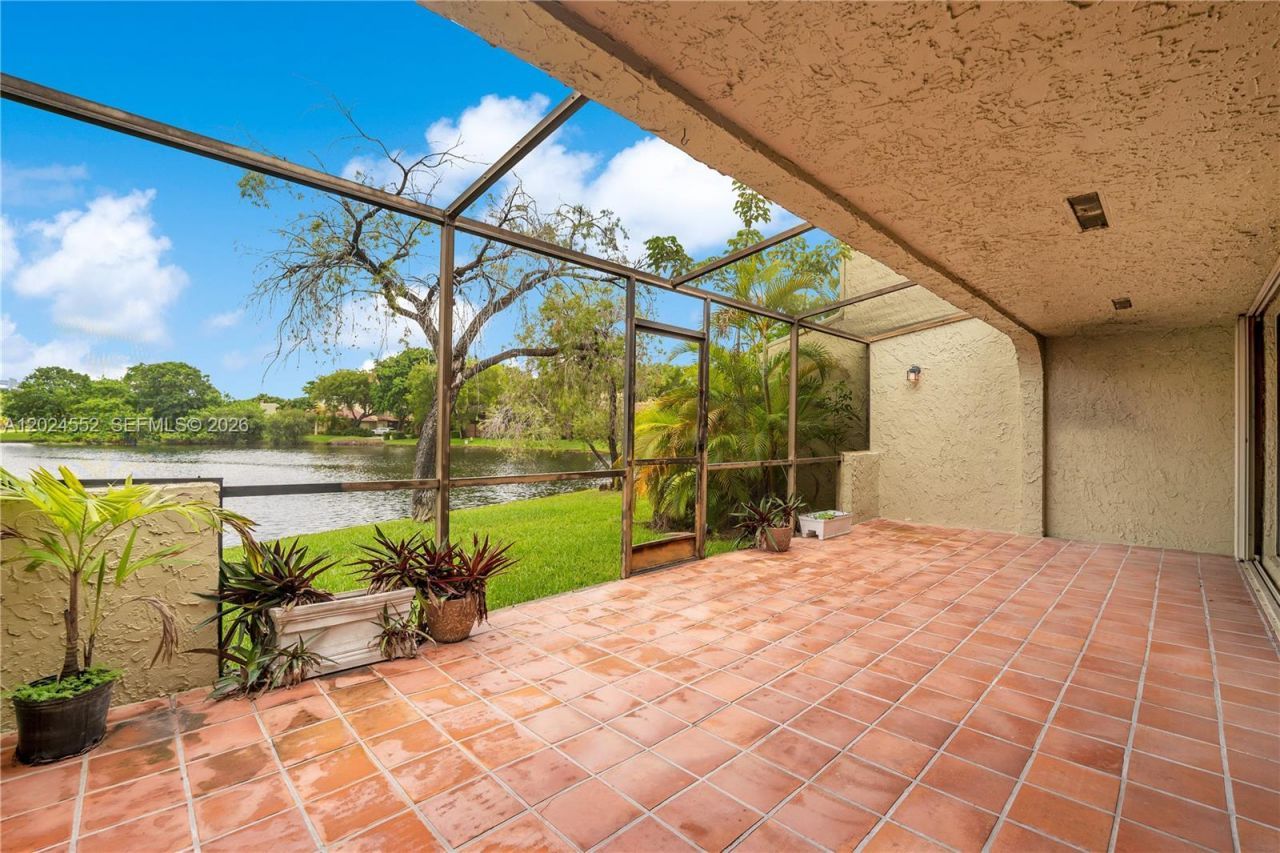 3719 Estepona Ave , Unit 18A1, Doral, FL 33178 Photo