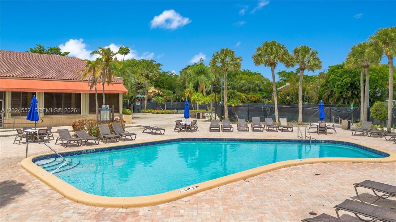 3719 Estepona Ave , Unit 18A1, Doral, FL 33178 Photo