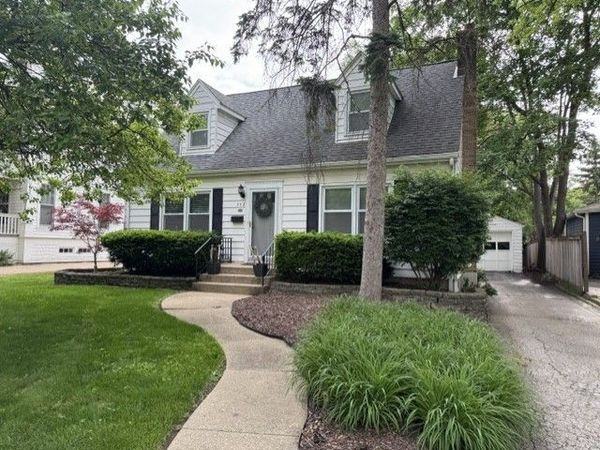 352 S Wright Street , Naperville, IL 60540