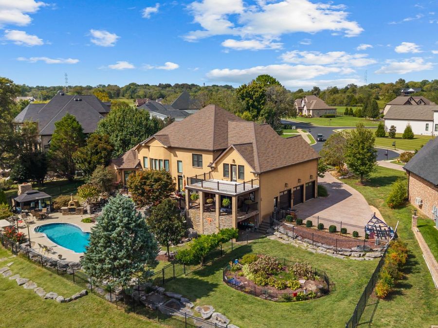 Property Image 11