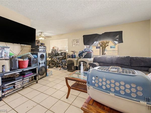 5015 Carmel Avenue , Las Vegas, NV 89122