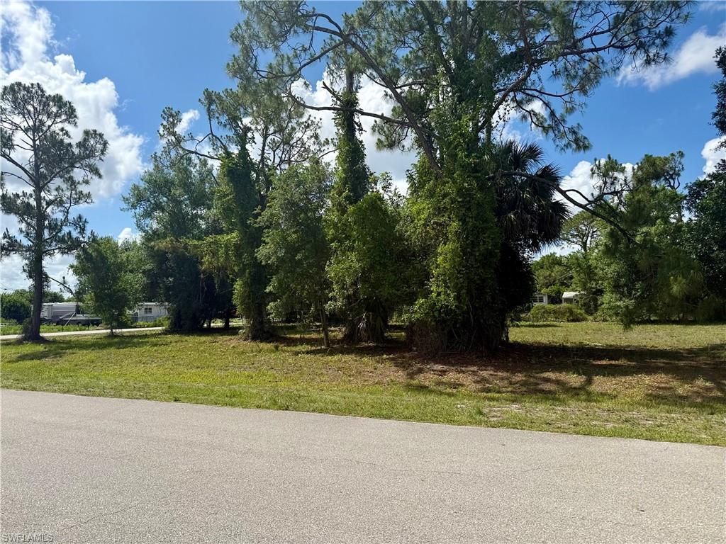 8270 Ebson Dr , North Fort Myers, FL 33917 Photo