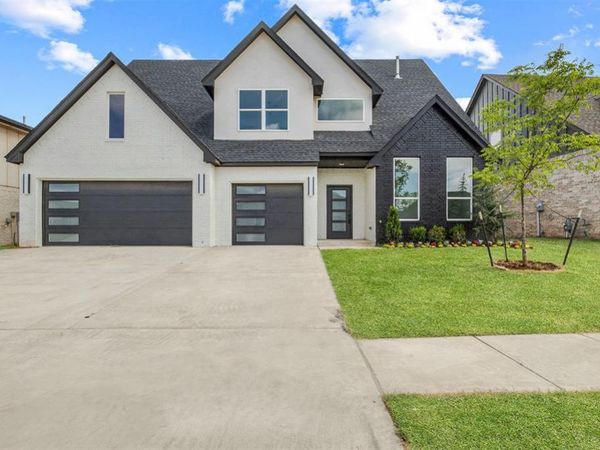 9213 NW 147th Terrace, Yukon, OK 73099