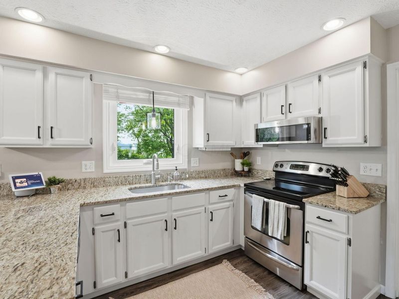 10825 Sierra Woods Circle, Plain City, OH 43064 Photo 13