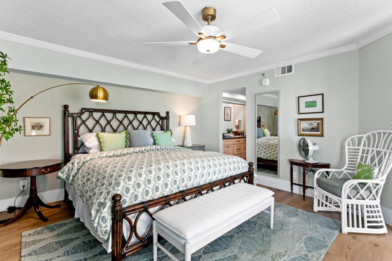 16332 Gulf Boulevard, Unit 3B, Redington Beach, FL 33708 Photo