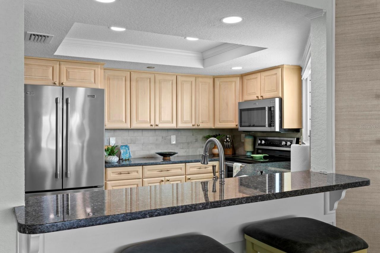 16332 Gulf Boulevard, Unit 3B, Redington Beach, FL 33708 Photo