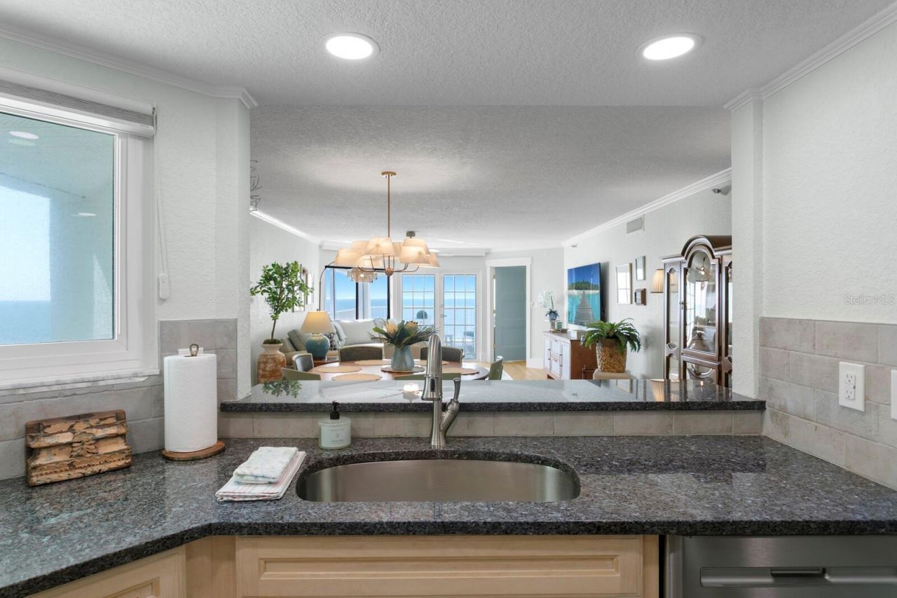 16332 Gulf Boulevard, Unit 3B, Redington Beach, FL 33708 Photo