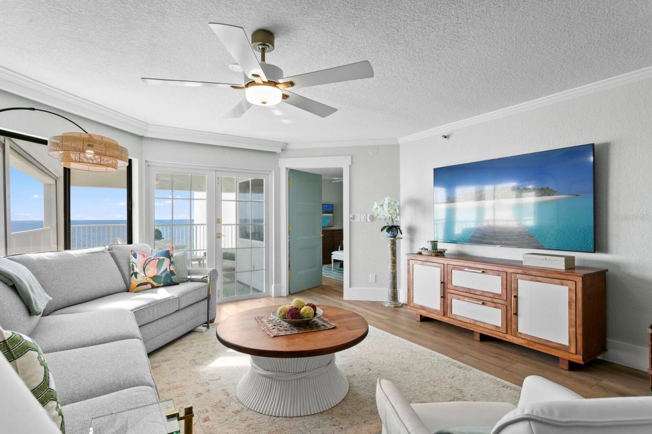 16332 Gulf Boulevard, Unit 3B, Redington Beach, FL 33708 Photo