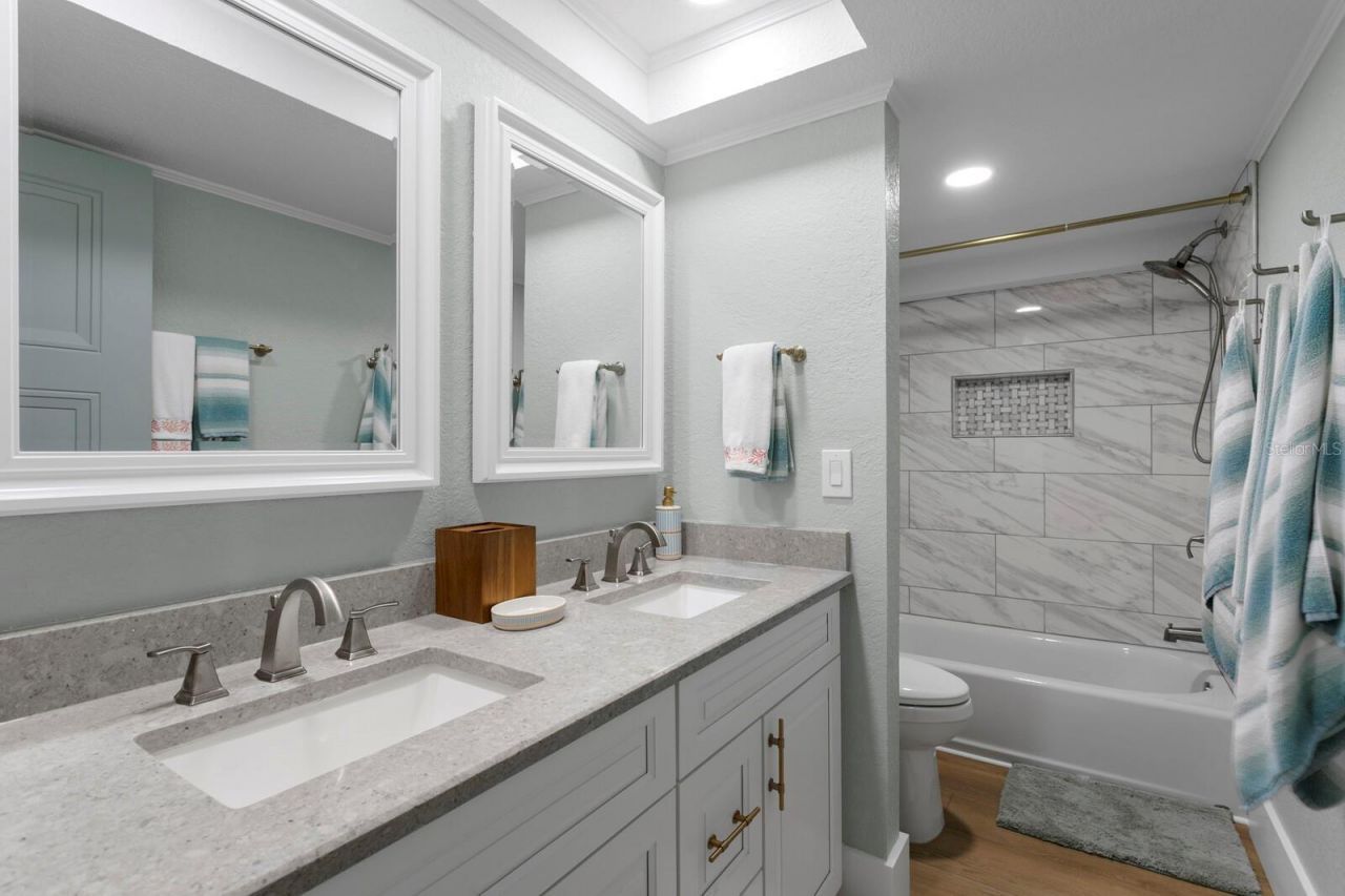 16332 Gulf Boulevard, Unit 3B, Redington Beach, FL 33708 Photo