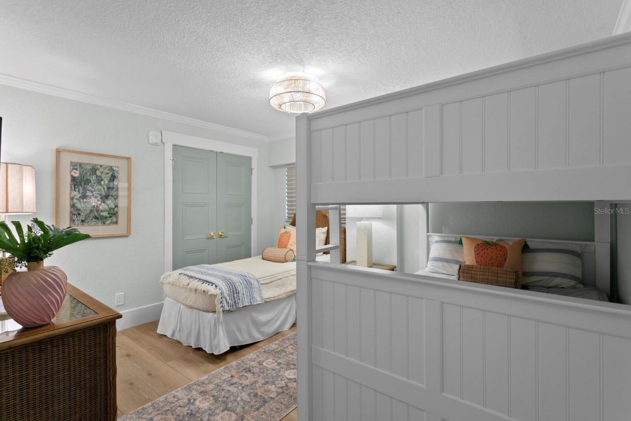 16332 Gulf Boulevard, Unit 3B, Redington Beach, FL 33708 Photo