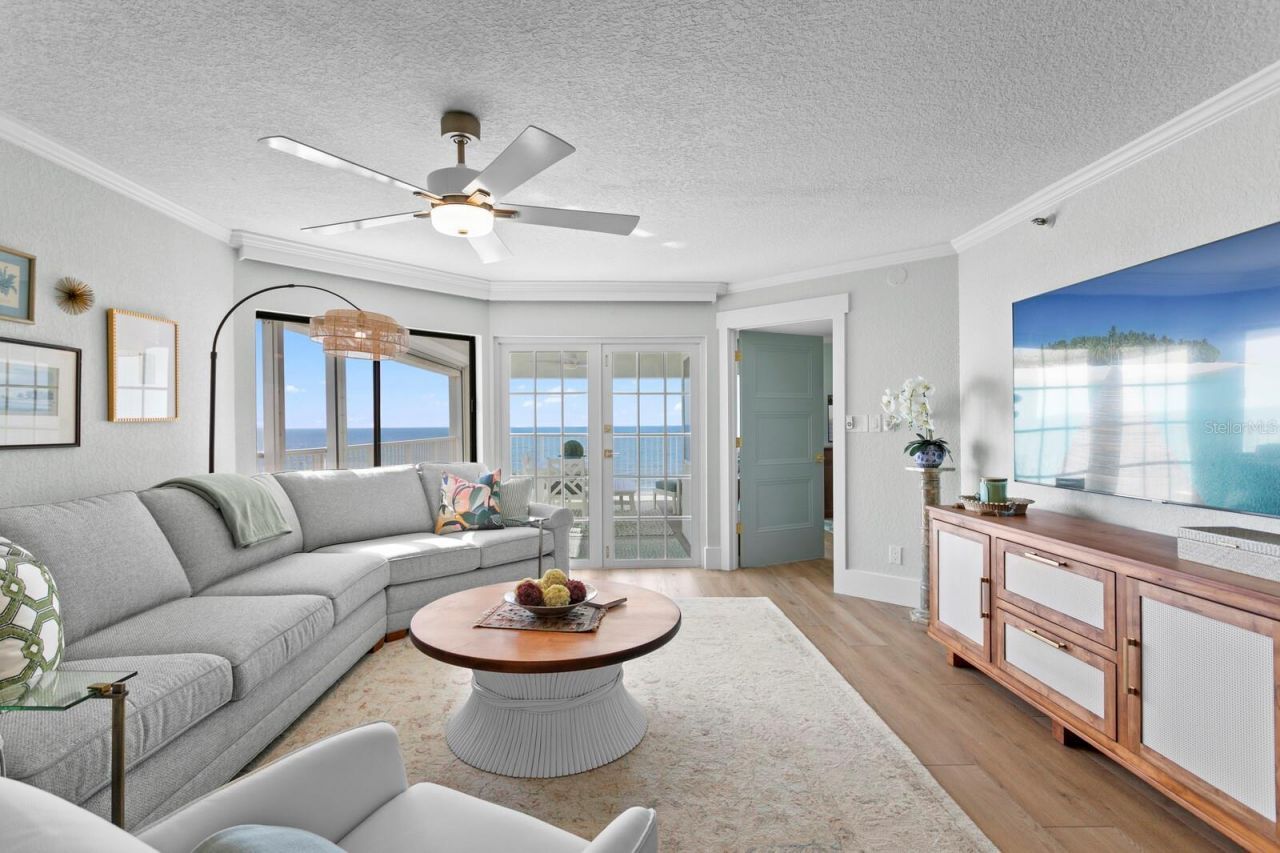 16332 Gulf Boulevard, Unit 3B, Redington Beach, FL 33708 Photo