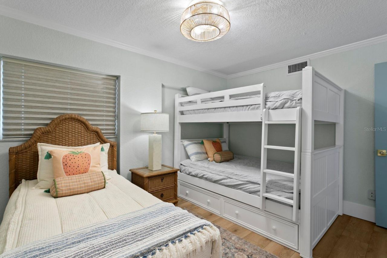 16332 Gulf Boulevard, Unit 3B, Redington Beach, FL 33708 Photo