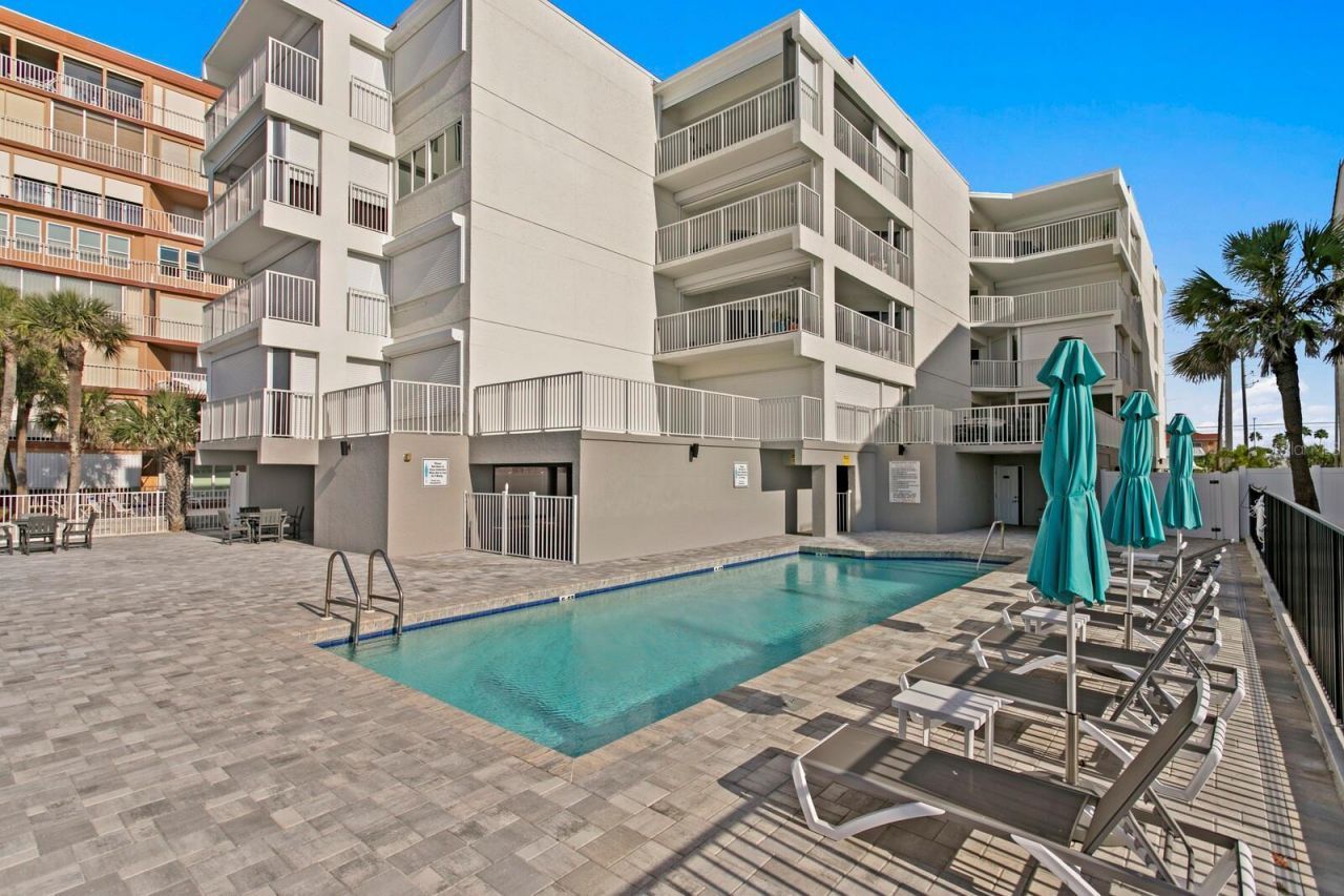 16332 Gulf Boulevard, Unit 3B, Redington Beach, FL 33708 Photo