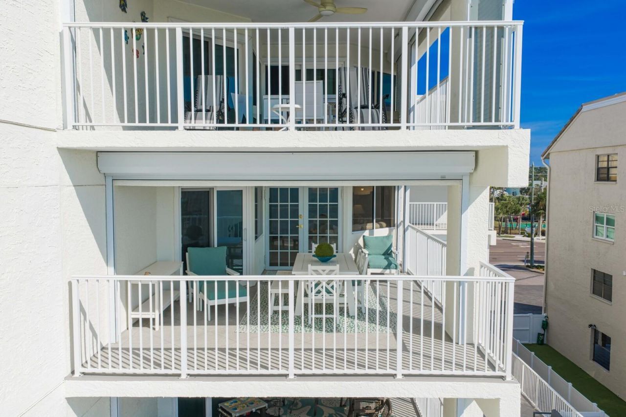 16332 Gulf Boulevard, Unit 3B, Redington Beach, FL 33708 Photo