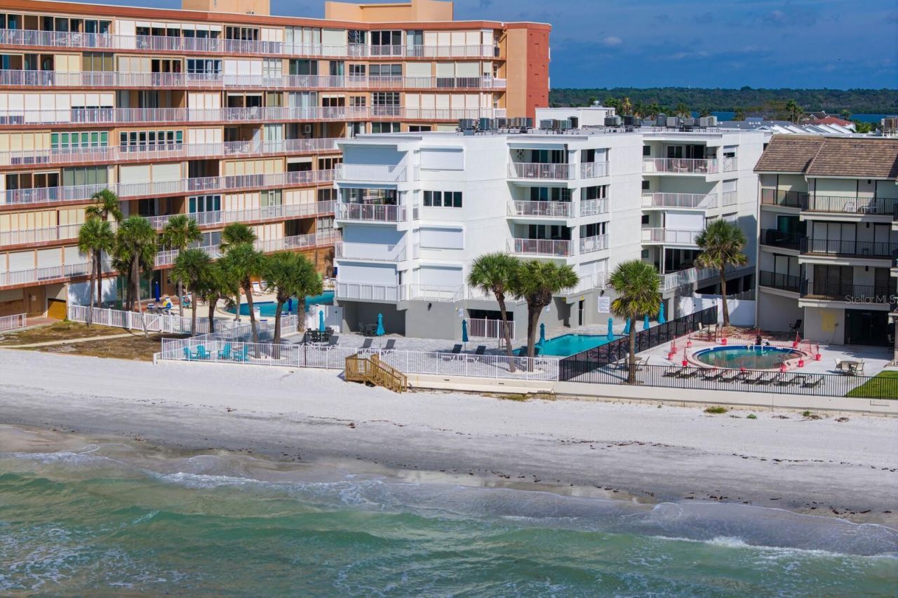 16332 Gulf Boulevard, Unit 3B, Redington Beach, FL 33708 Photo