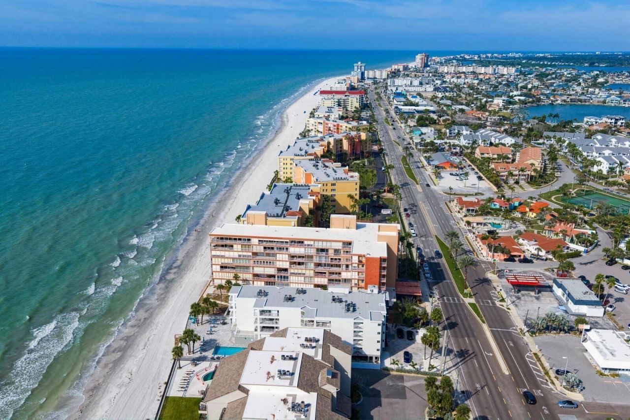 16332 Gulf Boulevard, Unit 3B, Redington Beach, FL 33708 Photo