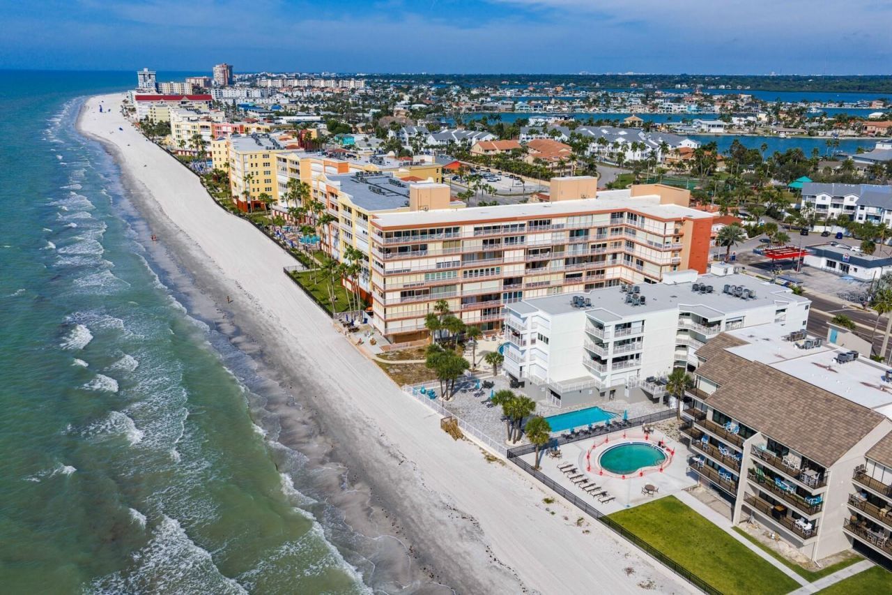 16332 Gulf Boulevard, Unit 3B, Redington Beach, FL 33708 Photo