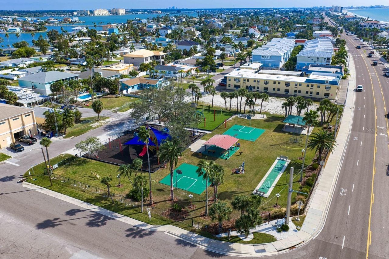 16332 Gulf Boulevard, Unit 3B, Redington Beach, FL 33708 Photo