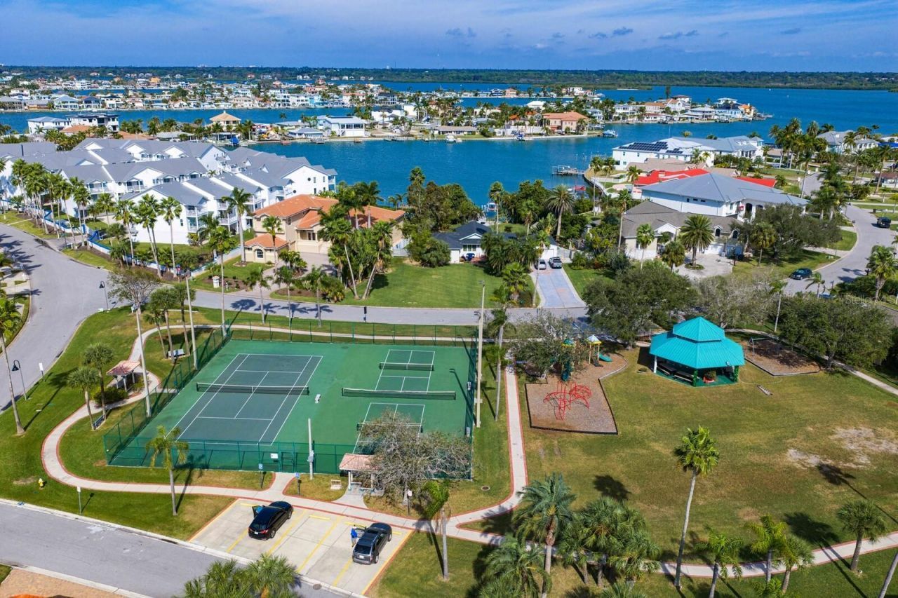 16332 Gulf Boulevard, Unit 3B, Redington Beach, FL 33708 Photo