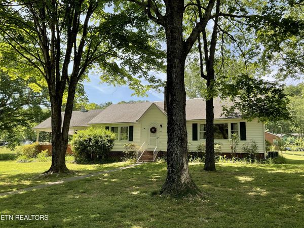 328 Ridgeview Drive, Clinton, TN 37716