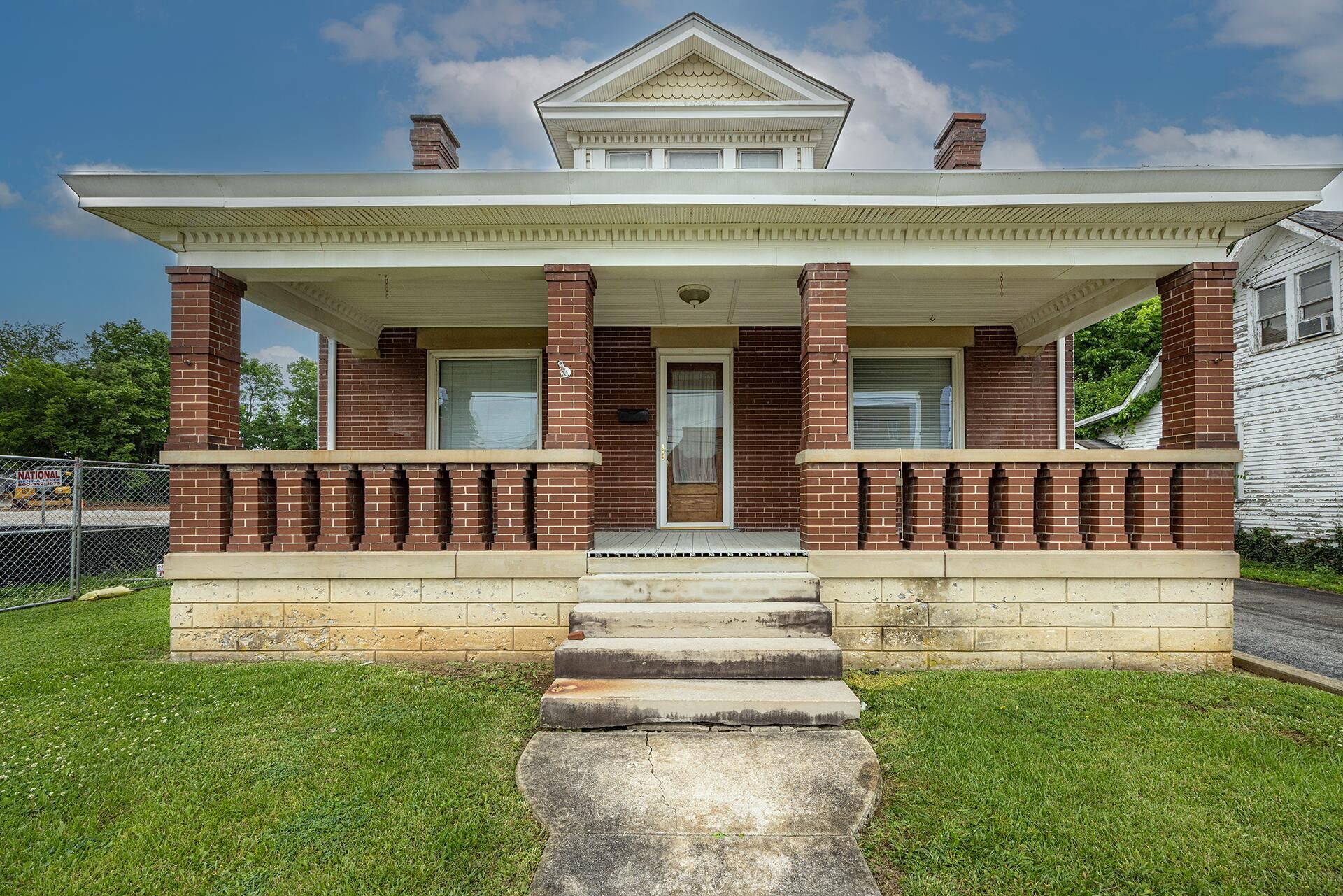 1515 Main Street, Paris, KY 40361