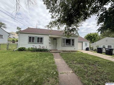 1407 N 70th Avenue, Omaha, NE 68132