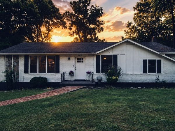 505 Harding Pl, Nashville, TN 37211