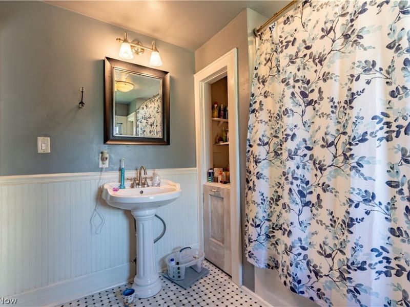 42 Verdun Drive, Akron, OH 44312 Photo 9
