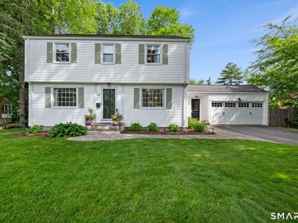 43 Crabapple, West Hartford, CT 06117