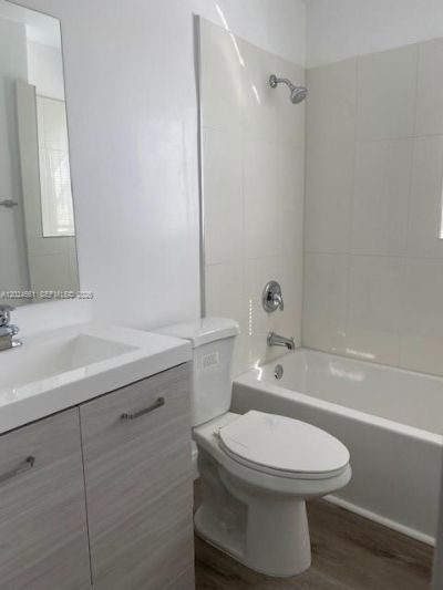 5960 NE 5th Ct , Unit 4, Miami, FL 33137 Photo