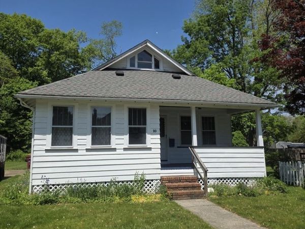 10 Rice Street, Middleboro, MA 02346