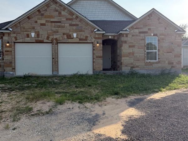 140 Arosa DR, Elgin, TX 78621