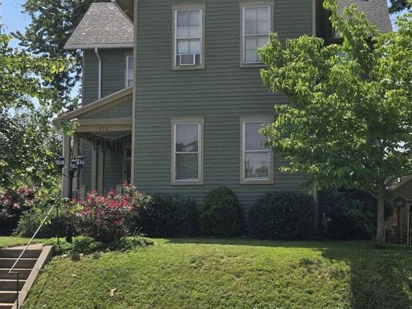 712 S 19th, Quincy, IL 62301
