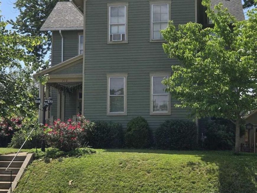 Main Photo