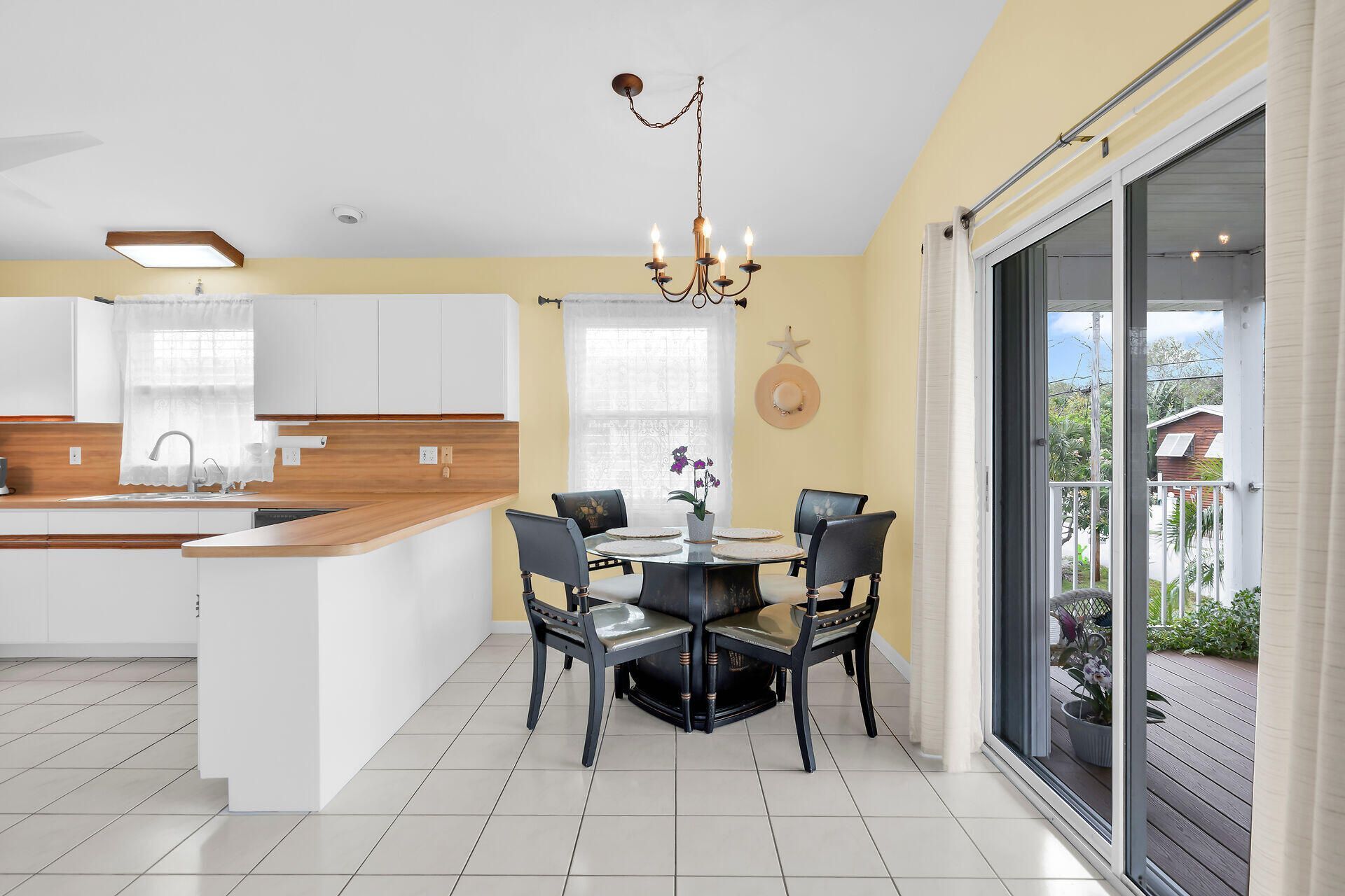 19464 Seminole Street, Sugarloaf, FL 33042 Photo